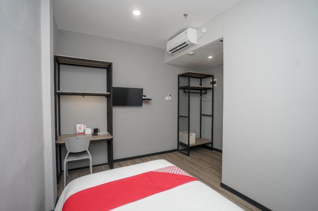 Oyo 568 Rajawali Homestay Palembang Ngoại thất bức ảnh