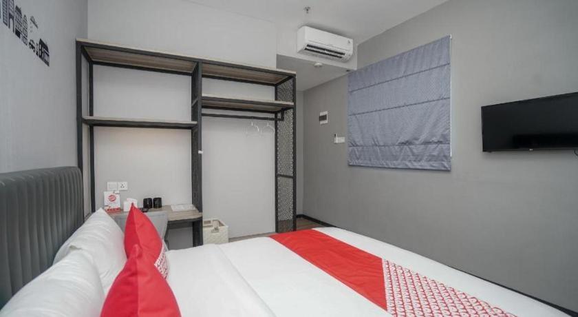 Oyo 568 Rajawali Homestay Palembang Ngoại thất bức ảnh