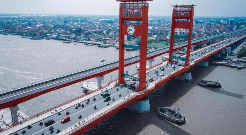 Oyo 568 Rajawali Homestay Palembang Ngoại thất bức ảnh